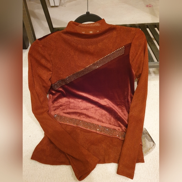 Beautiful velvet long-sleave top rhinestones and lace - Picture 1 of 5